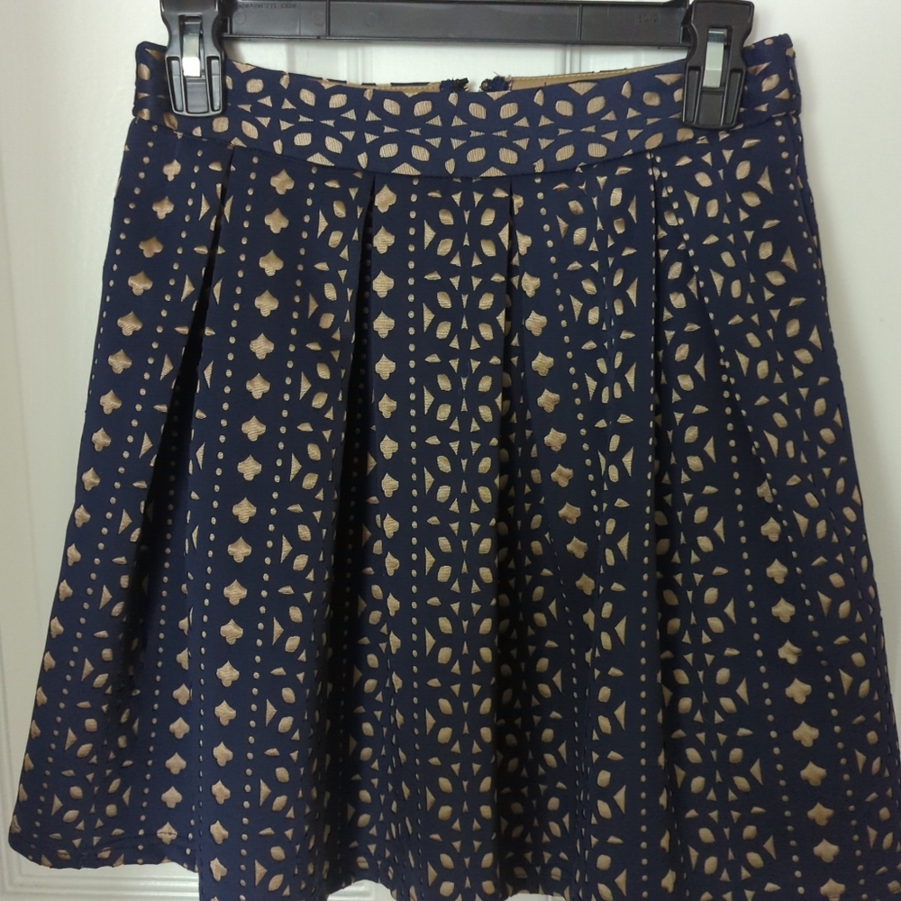 Women's Blue Rain Eyelet Gold & Blue Navy Pleated Skirt Sz. S
